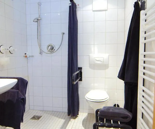 Gaestehaus Germania Отель *