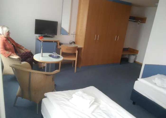 Gaestehaus Germania Отель