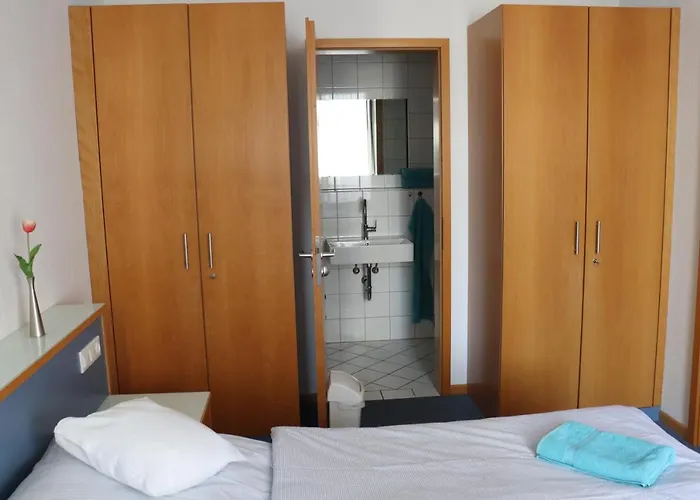 Отель Gaestehaus Germania *